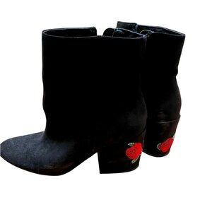 Embroidery heels black boots